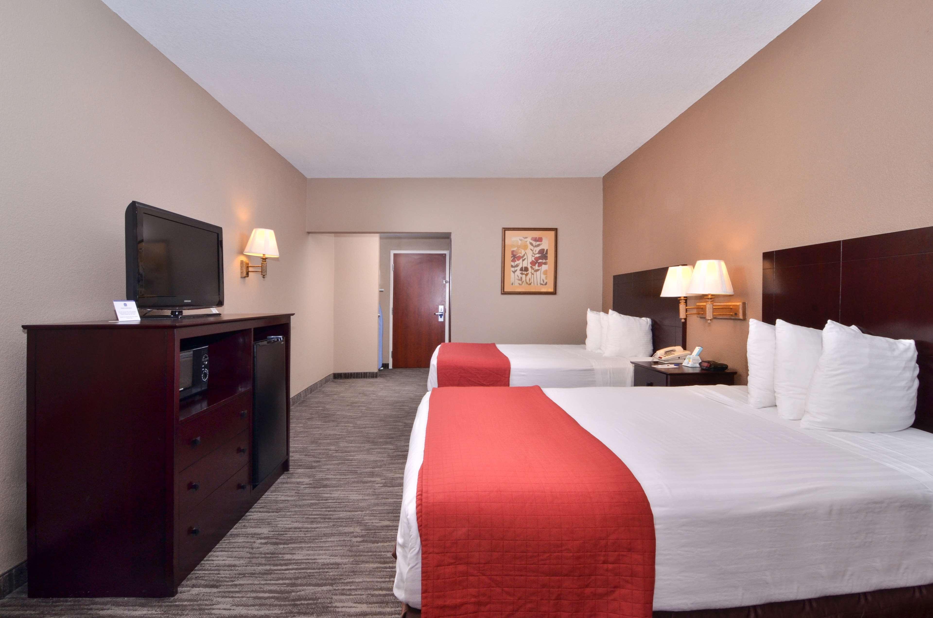 Best Western Dayton Inn & Suites Bagian luar foto