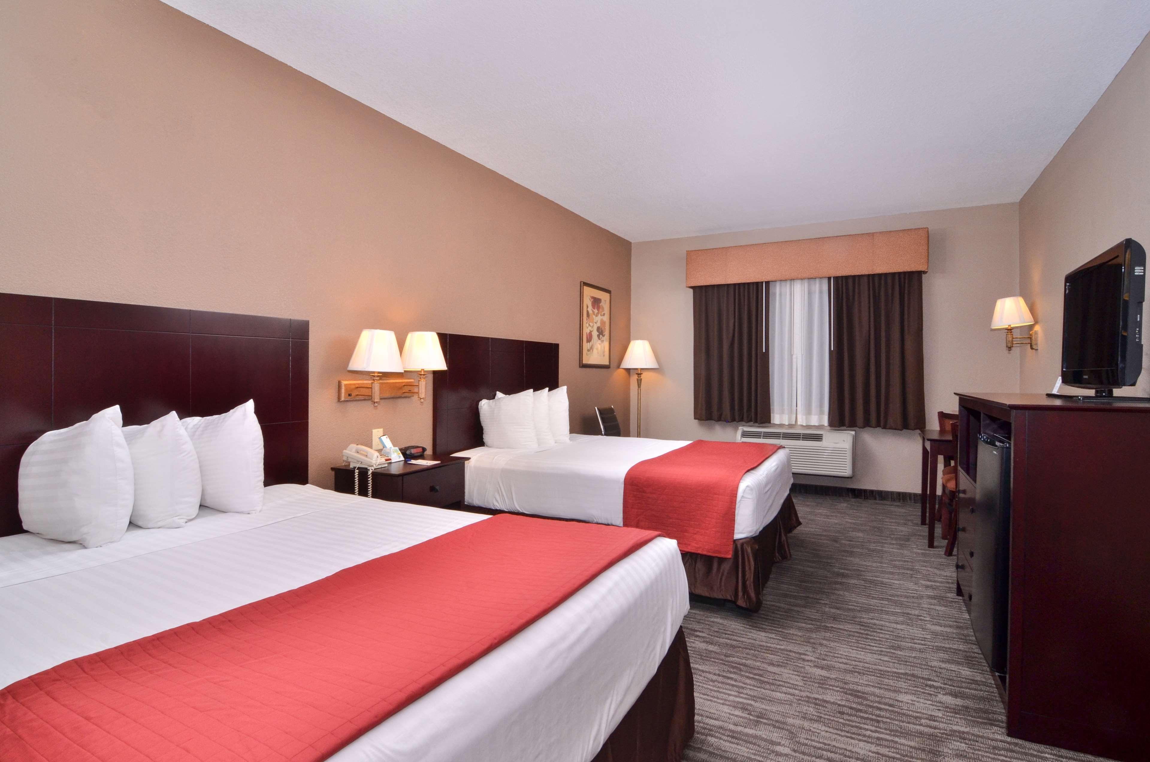 Best Western Dayton Inn & Suites Bagian luar foto