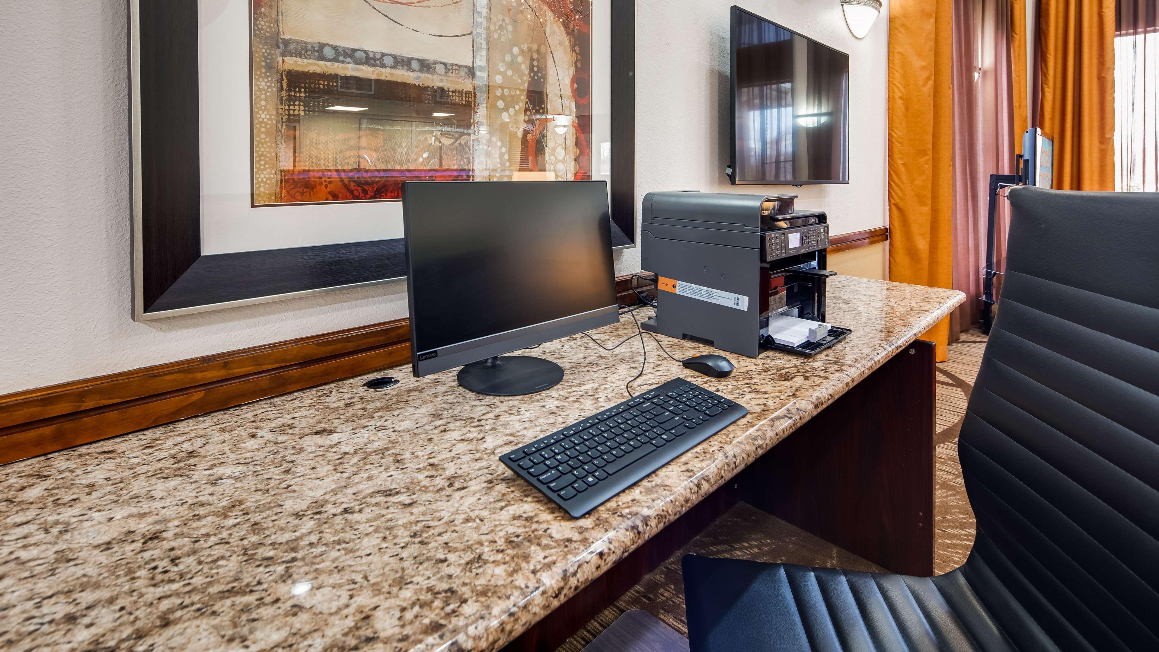 Best Western Dayton Inn & Suites Bagian luar foto