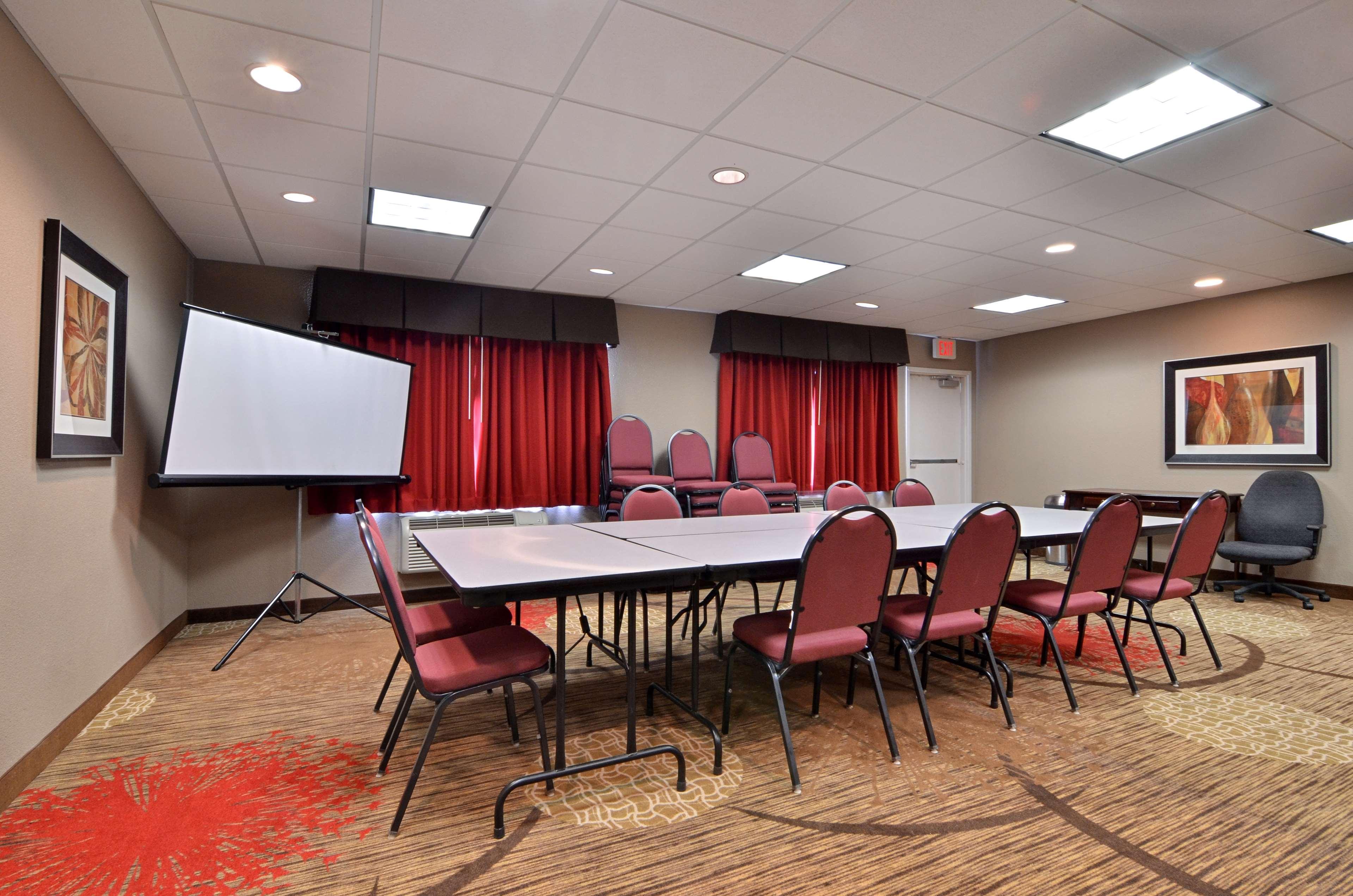 Best Western Dayton Inn & Suites Bagian luar foto